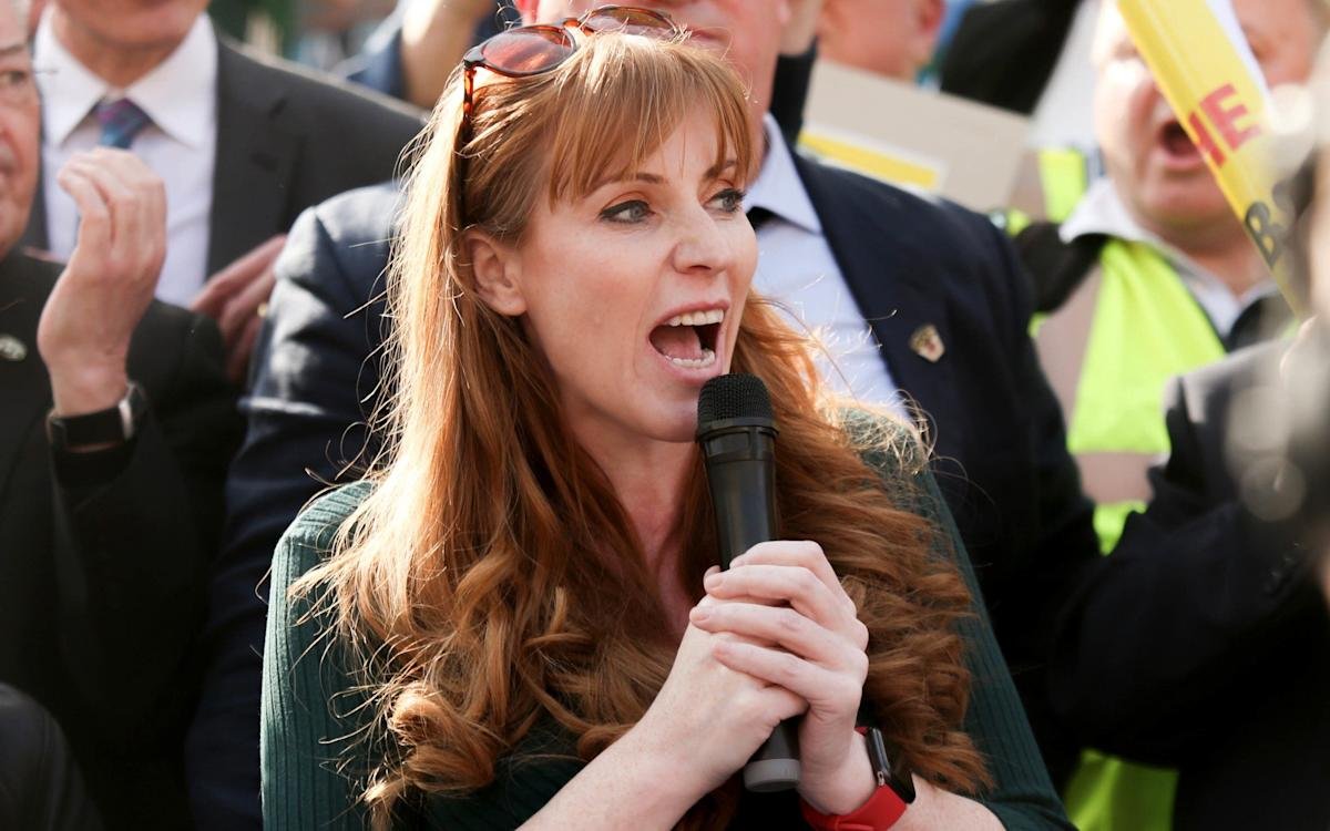 UK supermarket workers protesting for rights