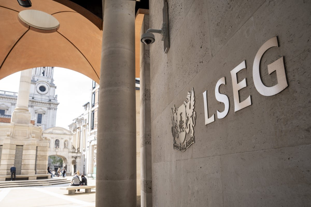 London Stock Exchange building with IPO trend