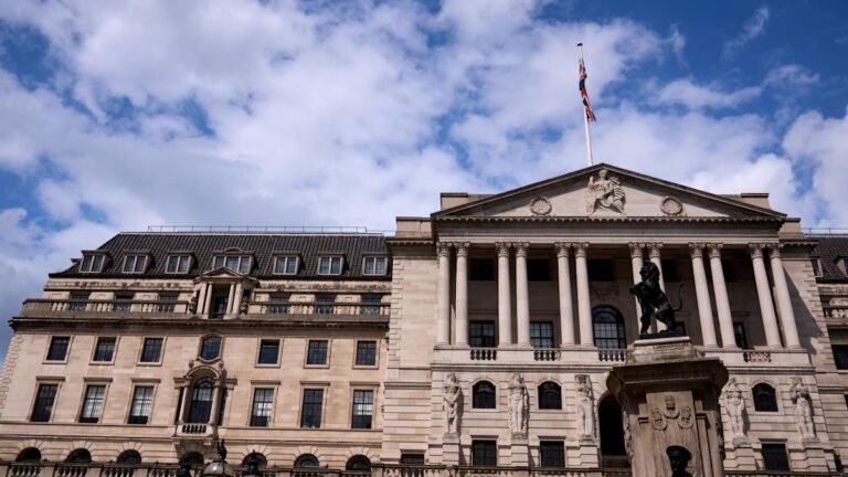 UK interest rates at 3-year low