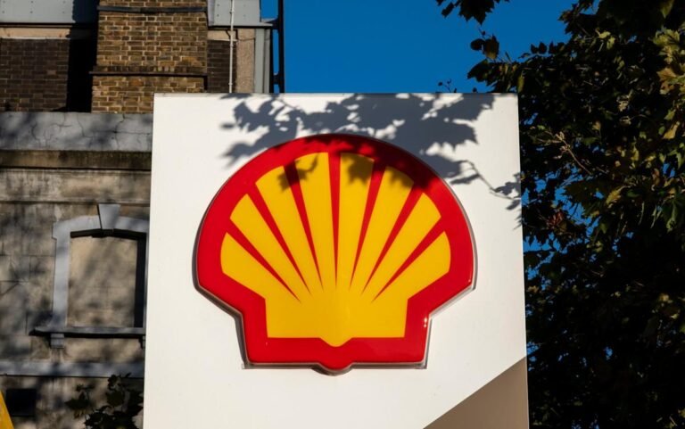 Shell returns to Venezuela oil and gas