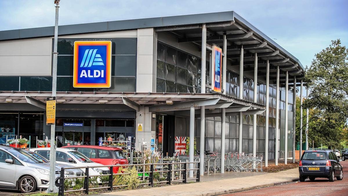 Aldi's Christmas sales success in the UK