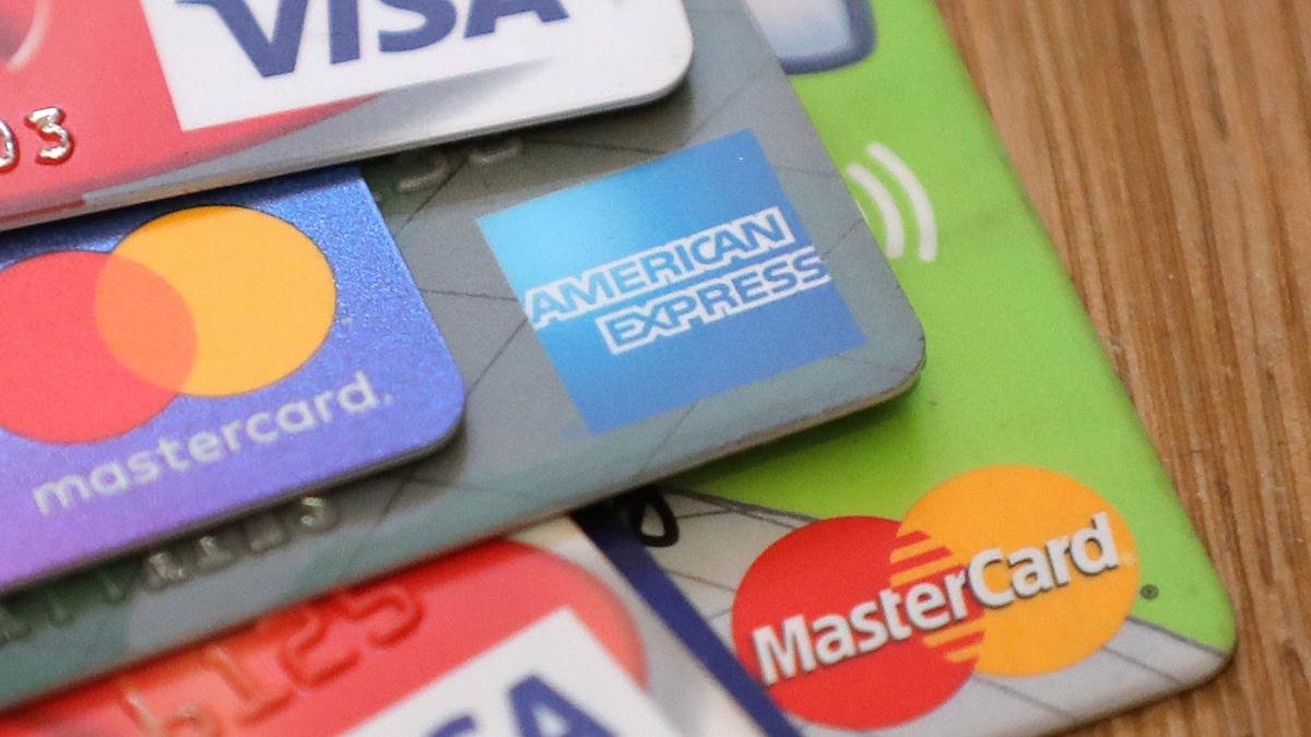 UK credit card borrowing on the rise