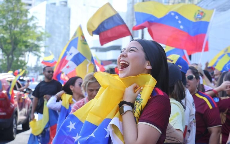 Venezuela's borrowing costs plummet amid gold rush