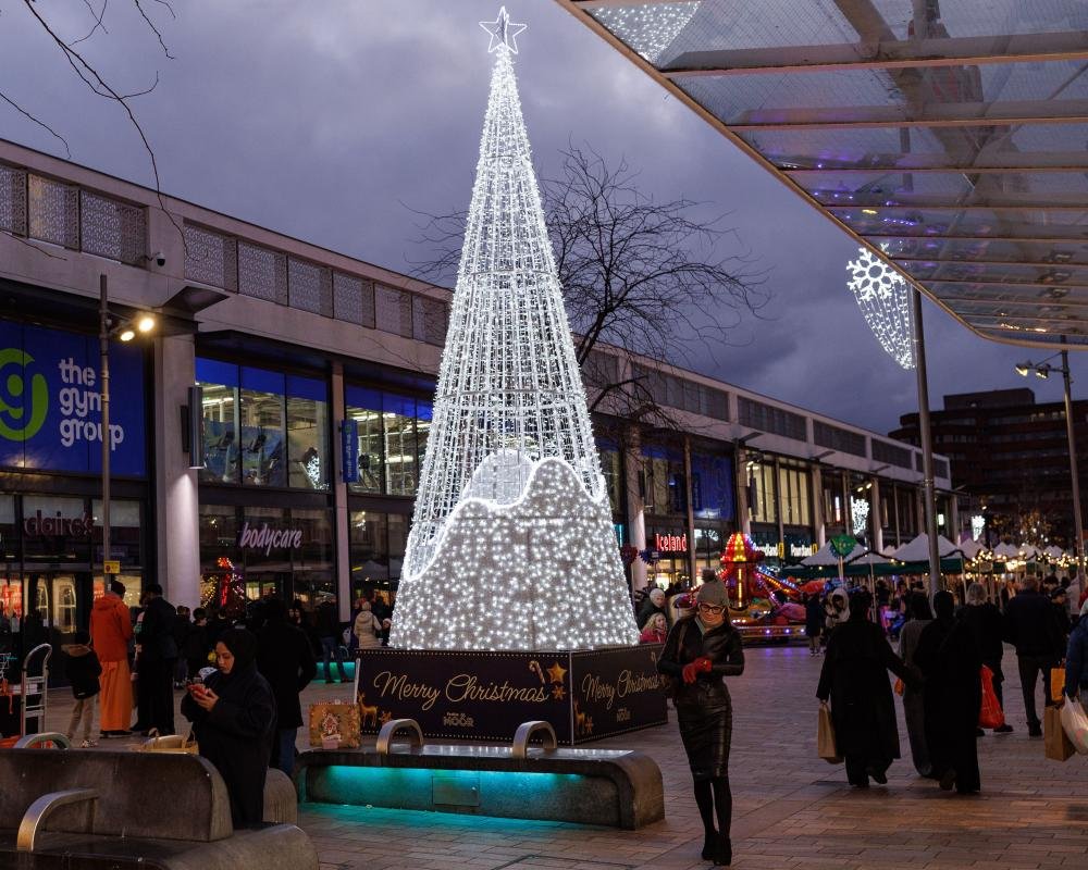 UK credit card borrowing on the rise