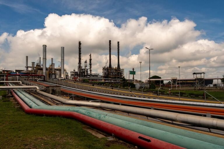 oil prices falling amid ukraine deal