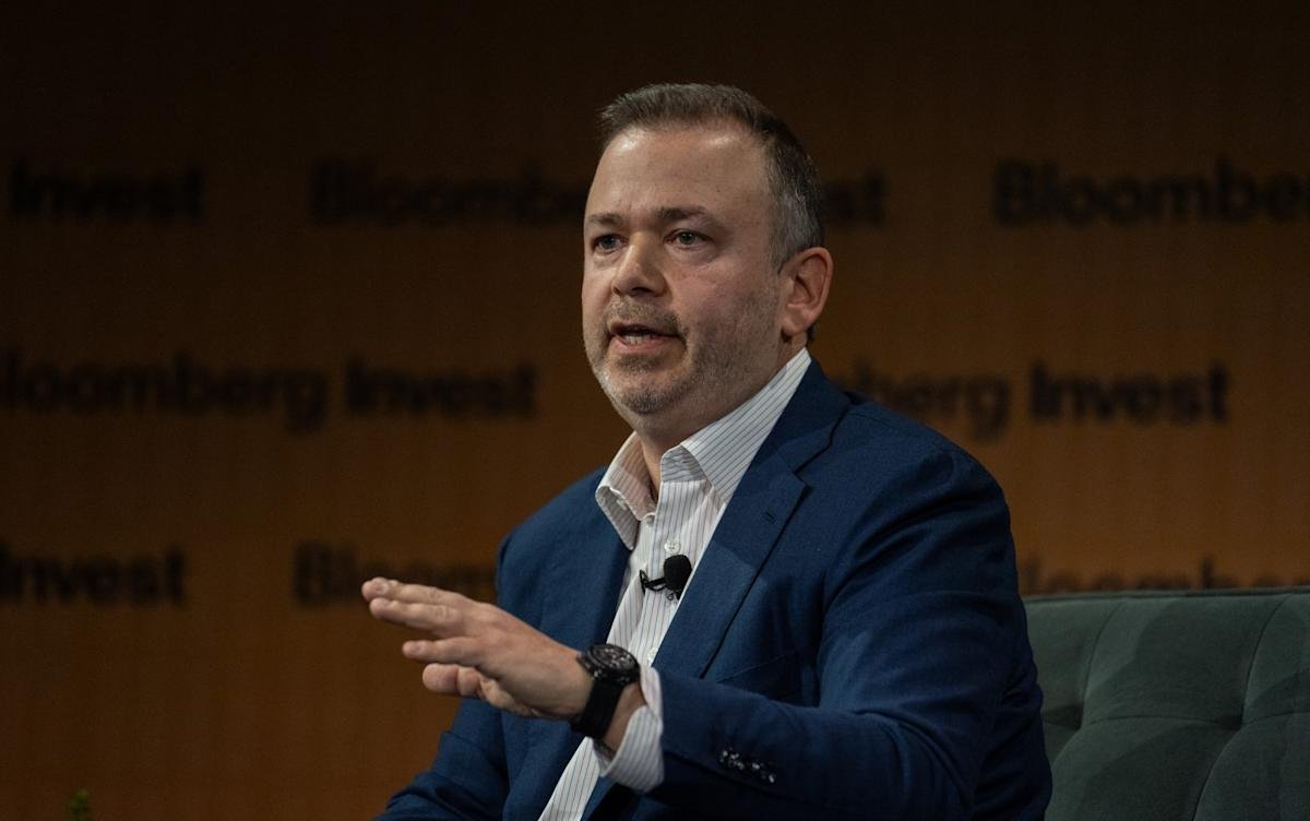 UK fund sued over SpaceX shares sale