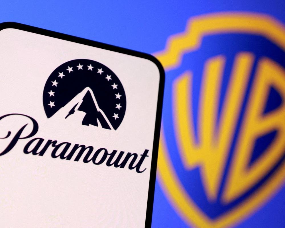 Paramount nominates directors to Warner Bros board